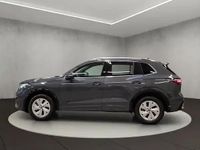 Neu VW Tiguan 150 PS (110 kW) 2026 Delfingrau metallic SUV