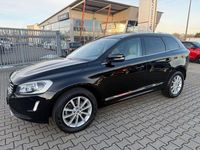 Gebraucht Volvo XC60 Summum 150 PS (110 kW) 2017 Black solid "stone" / solid SUV