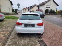 Gebraucht Audi A1 Attraction 143 PS (105 kW) 2012 Weiß Kleinwagen