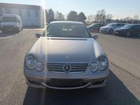 Gebraucht Mercedes C180 143 PS (105 kW) 2007 Silber Coupé