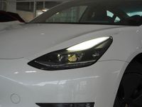 Gebraucht Tesla Model 3 366 kW (498 PS) 2021 Pearl white multicoat Limousine