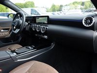 Gebraucht Mercedes CLA220 AMG 190 PS (139 kW) 2024 Metalliclack kosmosschwarz Limousine