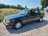 Gebraucht Mercedes 200 118 PS (86 kW) 1991 Grau Limousine