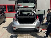 Gebraucht Ford Fiesta Titanium 101 PS (74 kW) 2014 Grau Kleinwagen