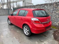 Gebraucht Opel Astra 90 PS (66 kW) 2005 Rot Limousine