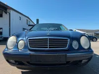 Gebraucht Mercedes CLK200 192 PS (141 kW) 1999 Blau Coupé