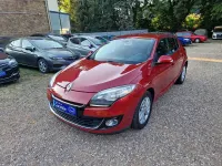 Gebraucht Renault Mégane III 116 PS (85 kW) 2013 Rot Limousine