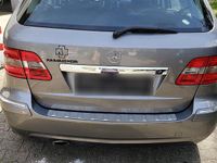 Gebraucht Mercedes B180 95 PS (69 kW) 2009 Grau Van / Kleinbus