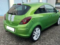 Gebraucht Opel Corsa 85 PS (62 kW) 2011 Grün Kleinwagen