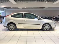 Gebraucht Ford Focus Sport 101 PS (74 kW) 2005 Silber Limousine