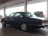 Gebraucht Jaguar XJ12 264 PS (194 kW) 1986 Blau Limousine