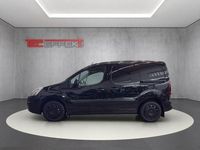 Gebraucht Peugeot Partner Premium 120 PS (88 kW) 2018 Schwarz Van / Kleinbus