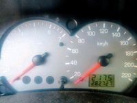 Usata Ford Focus 75 CV (55 kW) 2000 Argento Utilitaria