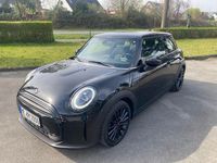 Gebraucht Mini Cooper Essential 136 PS (100 kW) 2021 Schwarz Kleinwagen