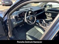 Gebraucht Porsche Cayenne Turbo E-Hybrid 740 PS (544 kW) 2024 Blau SUV