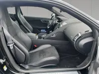 Gebraucht Jaguar F-Type R-Dynamic 304 PS (223 kW) 2025 Santorini black