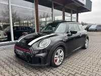 Używany Mini John Cooper Works Essential 231 KM (169 kW) 2024 Czarny Hatchback