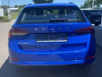 Gebraucht Skoda Octavia Ambition 150 PS (110 kW) 2022 Energy blau Kombi