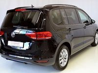 Gebraucht VW Touran Comfortline 110 PS (80 kW) 2016 Schwarz metallic Van / Kleinbus