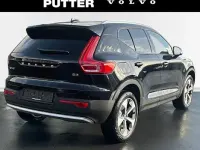Neu Volvo XC40 Core 163 PS (119 kW) 2025 Schwarz SUV