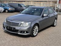 Gebraucht Mercedes C180 156 PS (114 kW) 2011 Silber Limousine
