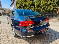 Gebraucht VW Passat Comfortline 140 PS (102 kW) 2011 Blau Limousine