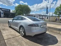 Käytetty Tesla Model S 350 kW (476 HP) 2017 Hopea Viistoperä