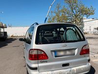 Second-hand Ford Galaxy 131 CP (96 kW) 2004 Argintiu Monovolum