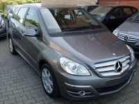 Gebraucht Mercedes B200 136 PS (100 kW) 2011 Grau Van / Kleinbus