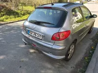 Gebraucht Peugeot 206 Tendance 109 PS (80 kW) 2004 Grau Limousine