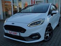 Gebraucht Ford Fiesta Ambiente 200 PS (147 kW) 2020 Weiß Limousine