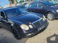 Gebraucht Mercedes E320 Avantgarde 224 PS (164 kW) 2007 Schwarz Limousine