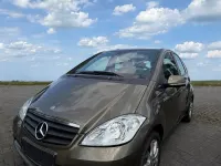Gebraucht Mercedes A160 95 PS (69 kW) 2012 Braun Kleinwagen
