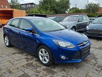 Gebraucht Ford Focus Ambiente 101 PS (74 kW) 2014 Blau Limousine