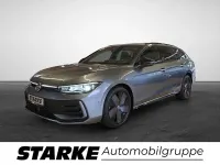 Gebraucht VW Passat R-line 193 PS (141 kW) 2024 Grau (diabasgrau metallic) Kombi