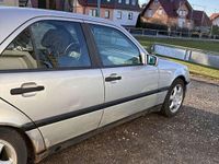 Gebraucht Mercedes C180 122 PS (89 kW) 1993 Limousine