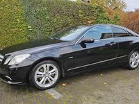 Gebraucht Mercedes E250 Elegance 204 PS (150 kW) 2009 Schwarz Coupé