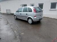 Second-hand Opel Corsa 90 CP (66 kW) 2004 Gri Hatchback
