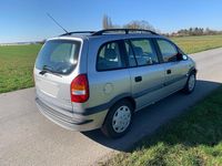 Gebraucht Opel Zafira 87 PS (63 kW) 2000 Silber Van / Kleinbus