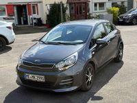 Second-hand Kia Rio 84 CP (61 kW) 2016 Gri Hatchback