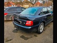 Second-hand Audi A4 100 CP (73 kW) 1999 Albastru Hatchback
