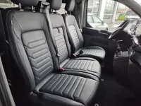 Usado Ford Tourneo Custom Titanium 136 HP (100 kW) 2025 Cinzento Van