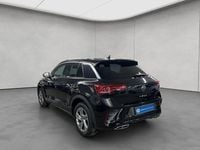 Second-hand VW T-Roc R-line 110 CP (80 kW) 2023 Negru SUV