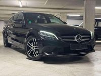 Gebraucht Mercedes C180 156 PS (114 kW) 2018 Schwarz Kombi