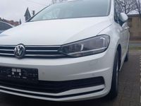 Gebraucht VW Touran Comfortline 116 PS (85 kW) 2020 Weiß Van / Kleinbus