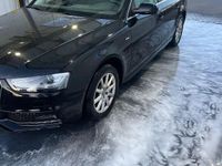 Gebraucht Audi A4 Design 150 PS (110 kW) 2015 Schwarz Limousine