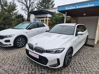 Gebraucht BMW 330 M Sport 245 PS (180 kW) 2025 Black sapphire metallic Kombi