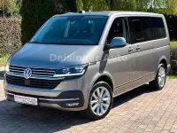 Gebraucht VW Multivan Highline 204 PS (150 kW) 2023 Mojavebeige Van / Kleinbus