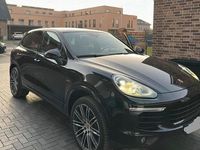 Second-hand Porsche Cayenne Platinum Edition 262 CP (192 kW) 2017 Negru SUV