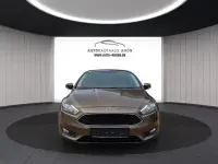 Gebraucht Ford Focus Cool & Connect 125 PS (91 kW) 2018 Toffeebraun metallic Kombi